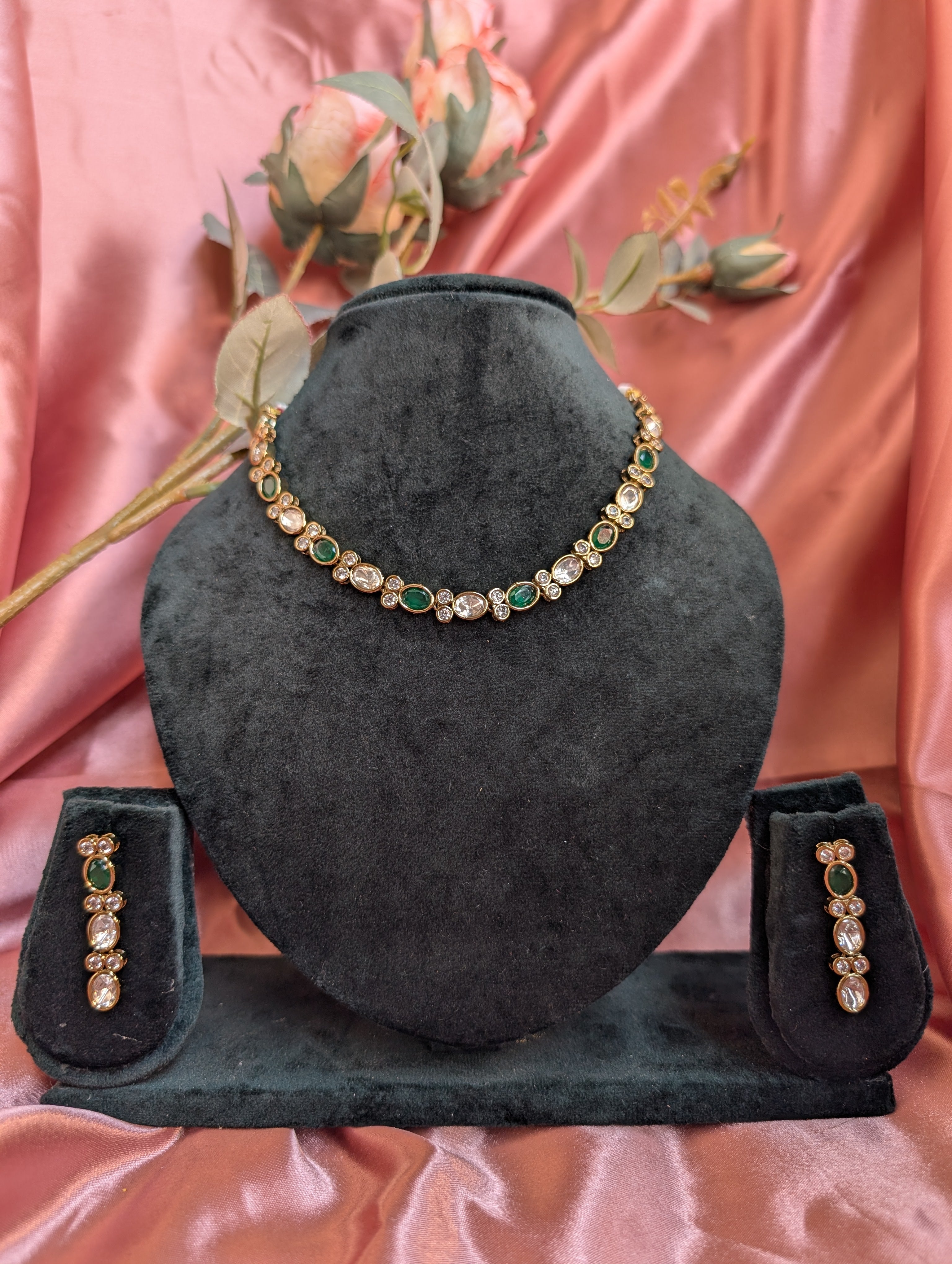 Green Stone Kundan Polki Necklace Set