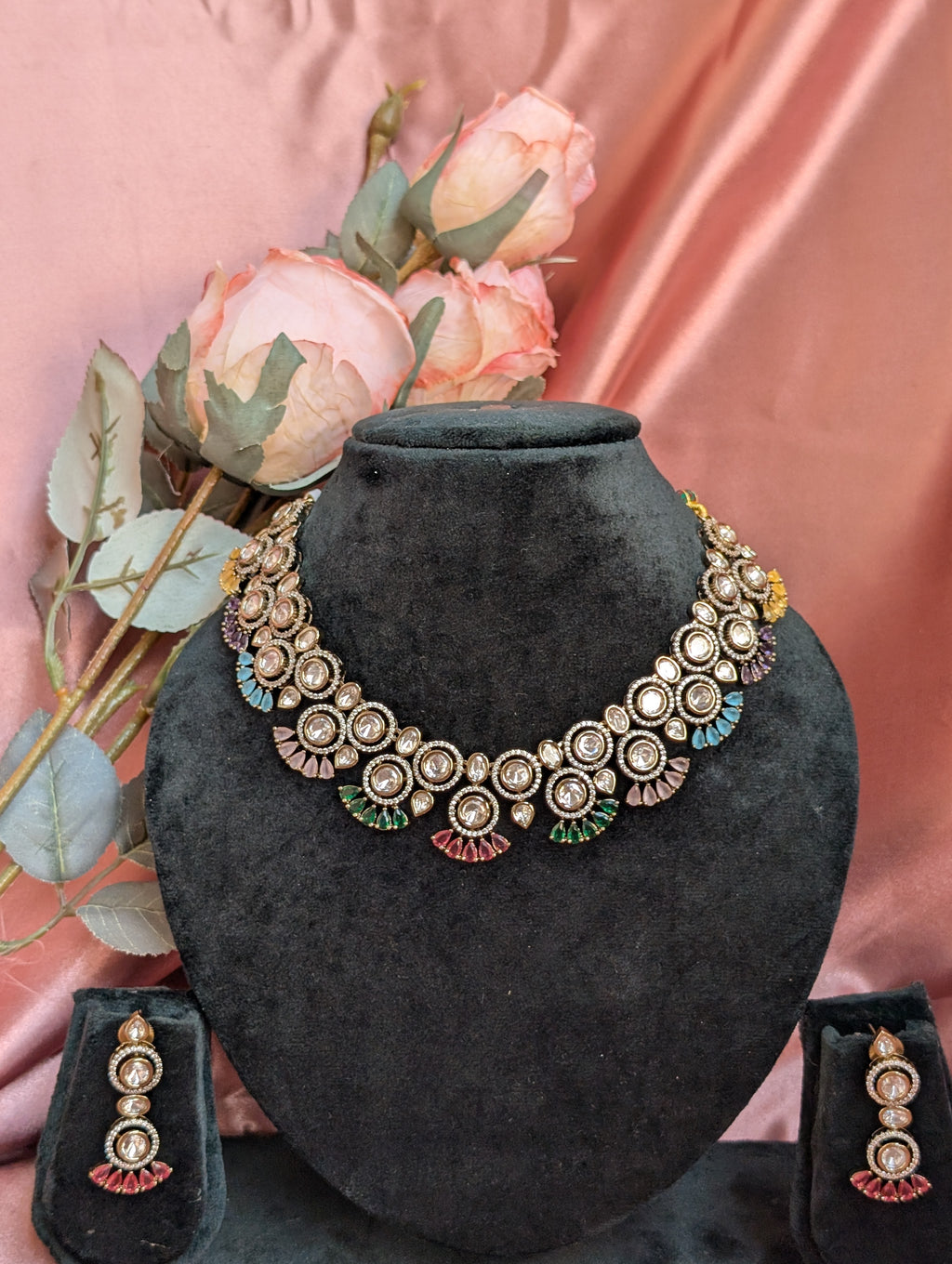 Multicolor Stone Choker Necklace Set